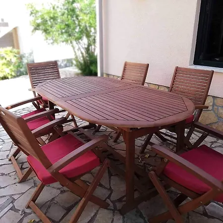 Ivana Appartement *