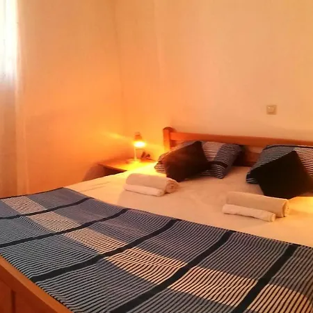 アパート Ivana Lovište