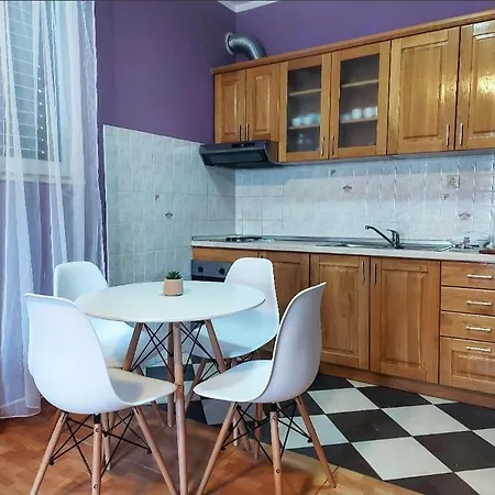 Ivana Apartment *