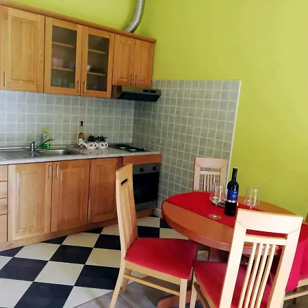 Apartment Ivana *