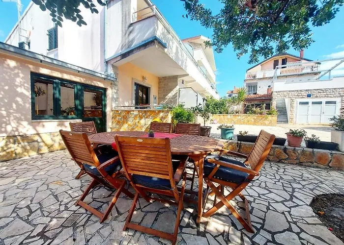 Ivana アパート Lovište