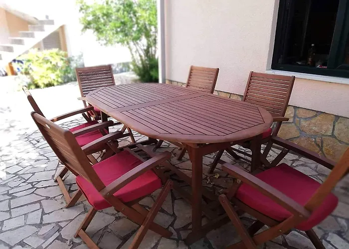 Ivana アパート *